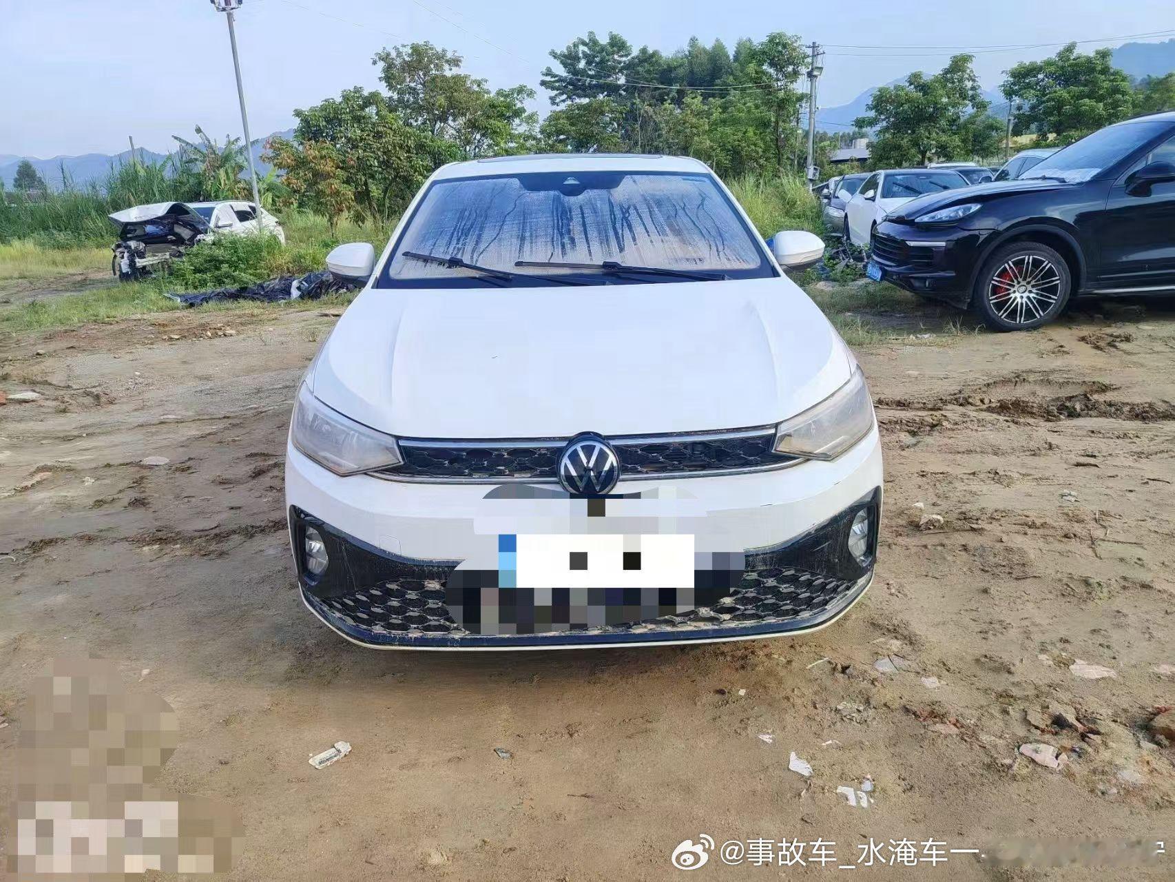 25年的大众朗逸，广东揭阳。提2.4 ​
