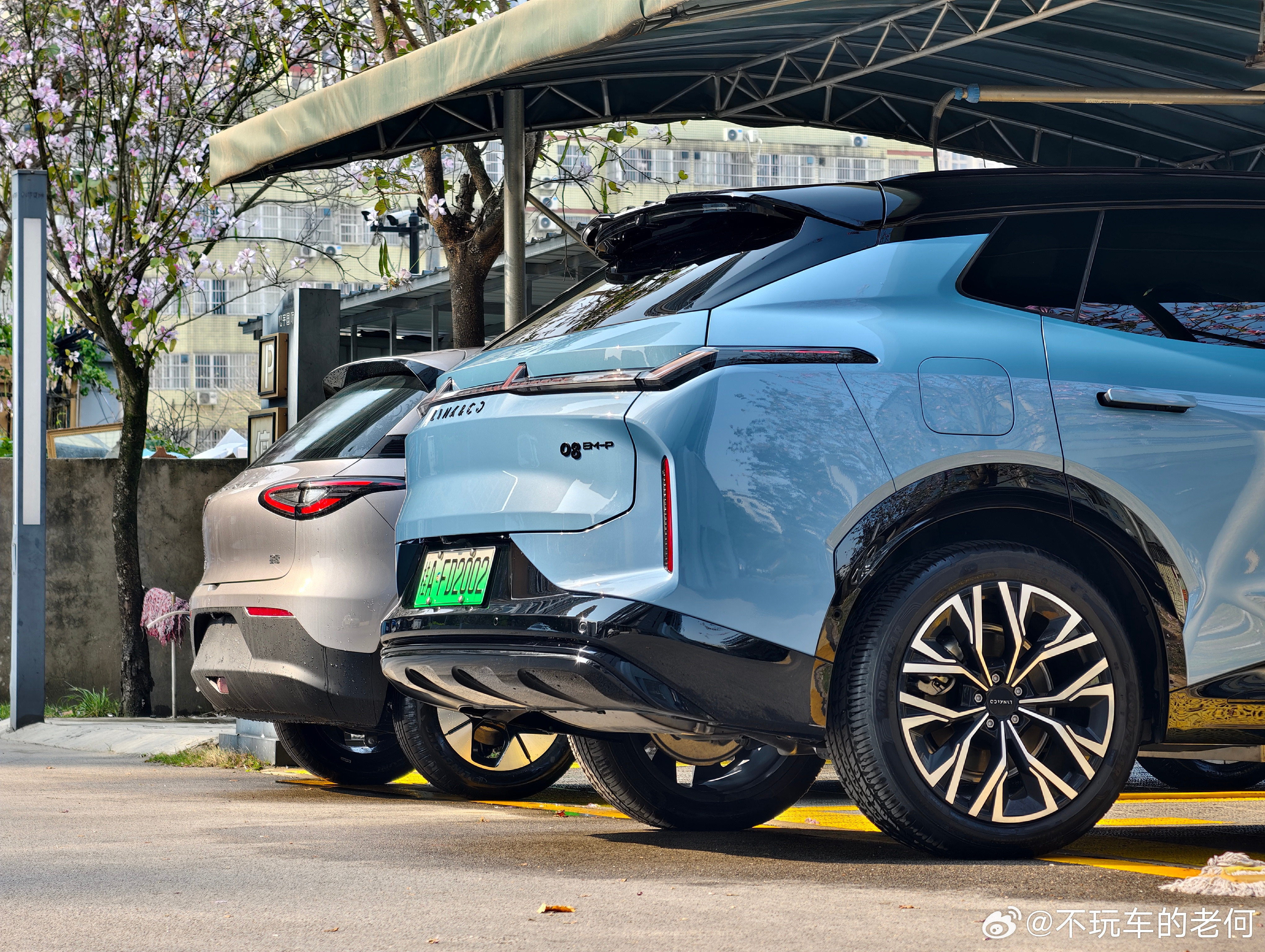 全新领克08的晴空蓝，真的适合晴天领克