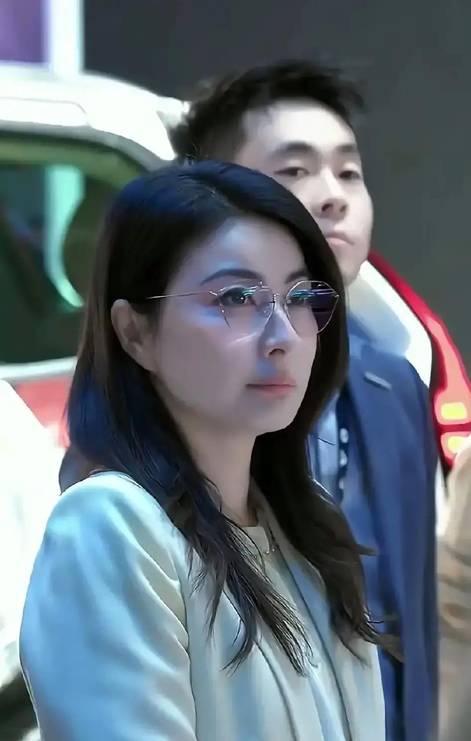 看到大家都盯着郭晶晶的豪门生活流口水，我倒觉得刘诗雯这步棋走得才叫绝。没拿