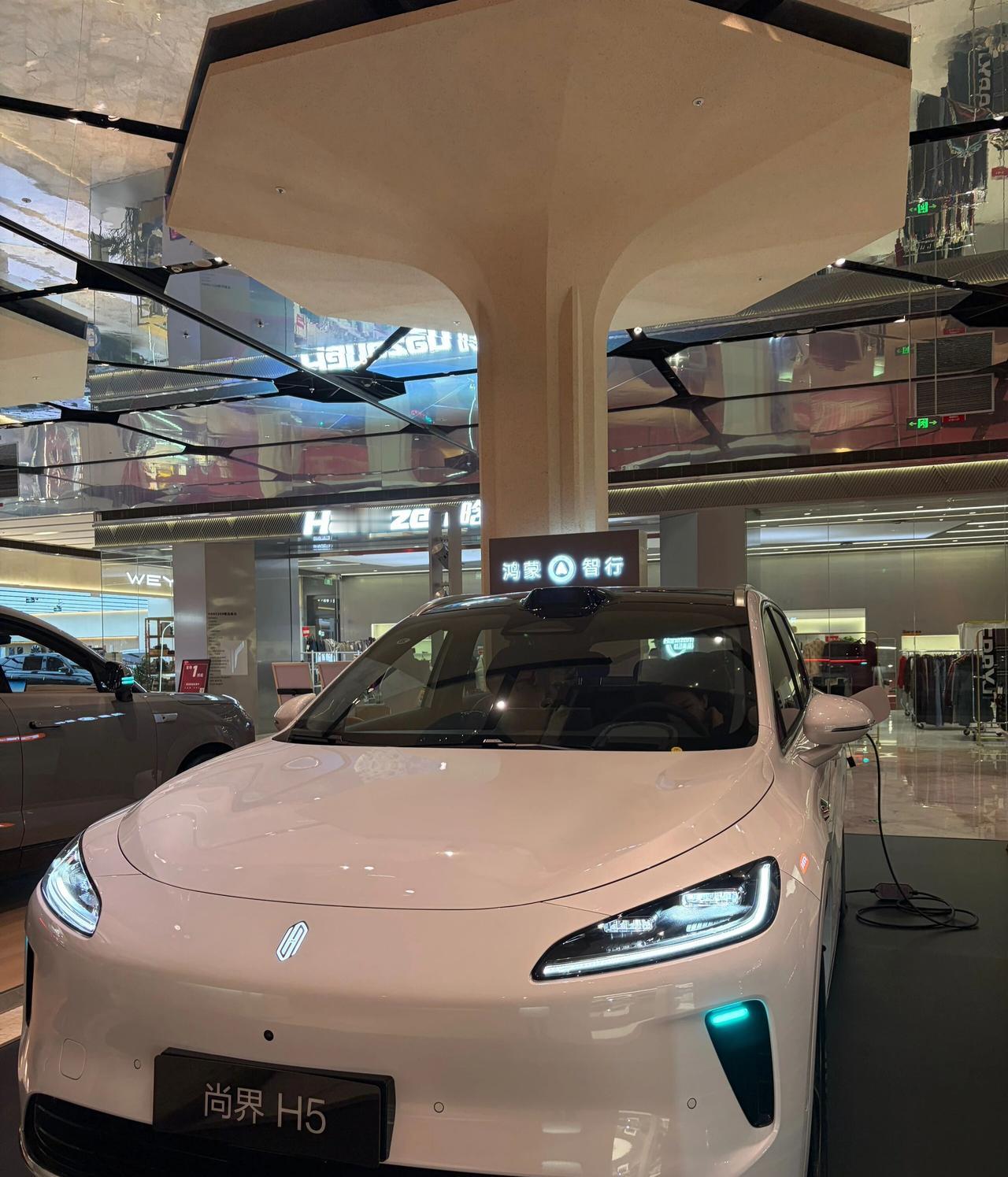 16万人的共同选择？尚界H5，让高端智能SUV告别“高价”标签手握20万预算，想