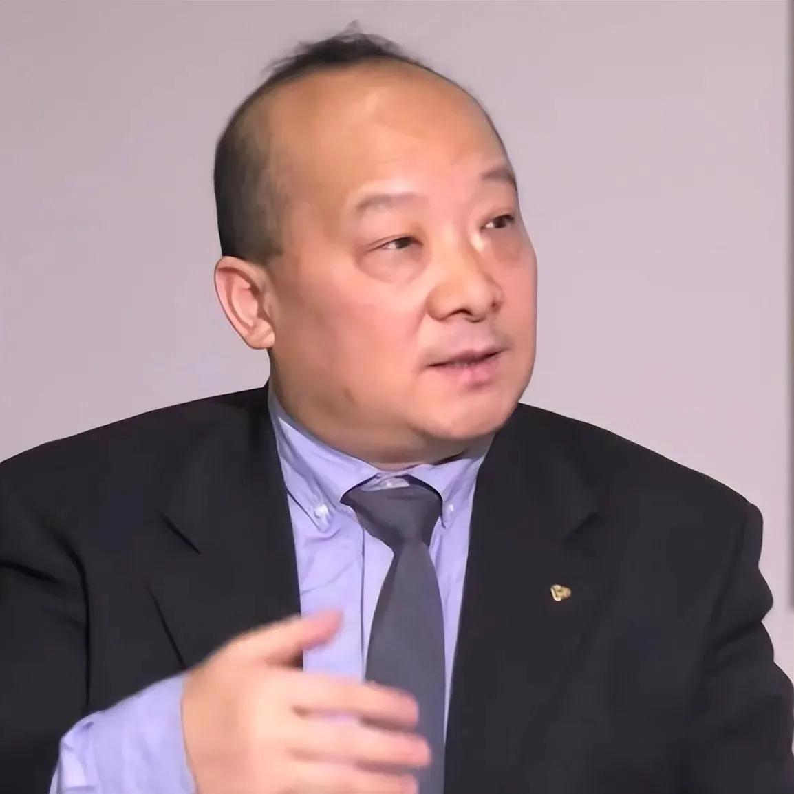 养老金是国家在权衡基本国情，参考国外通行养老制度的基础上，于上世纪九十年代初设立