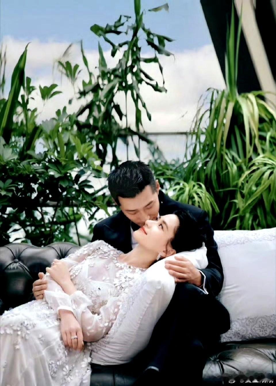 向太曝富家女嫁男演员在闹离婚你以为是向太大嘴巴，说别人隐私博流量其实她是