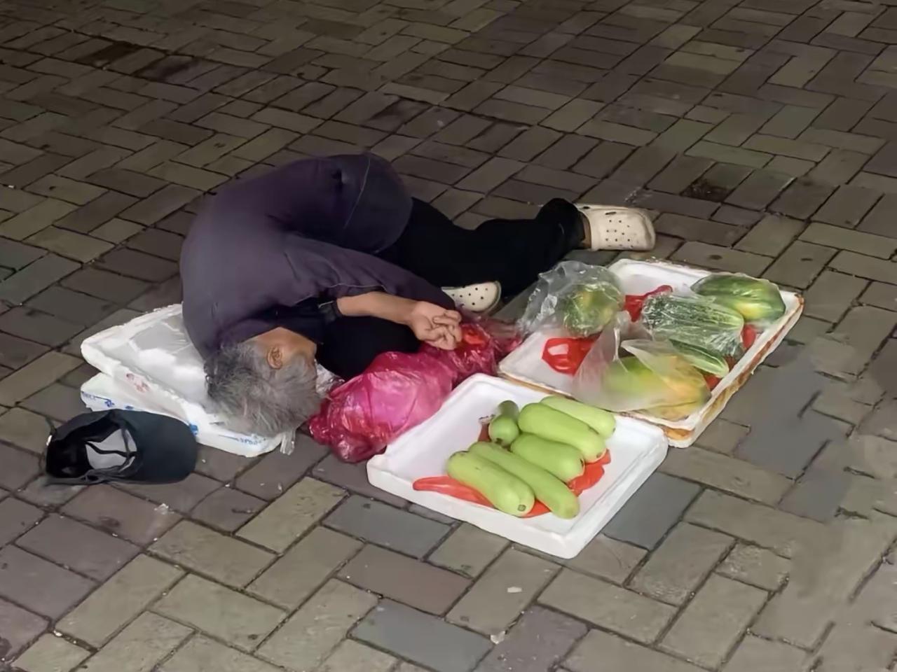 为什么上天给我怜悯之心，却不给我解救众生之力