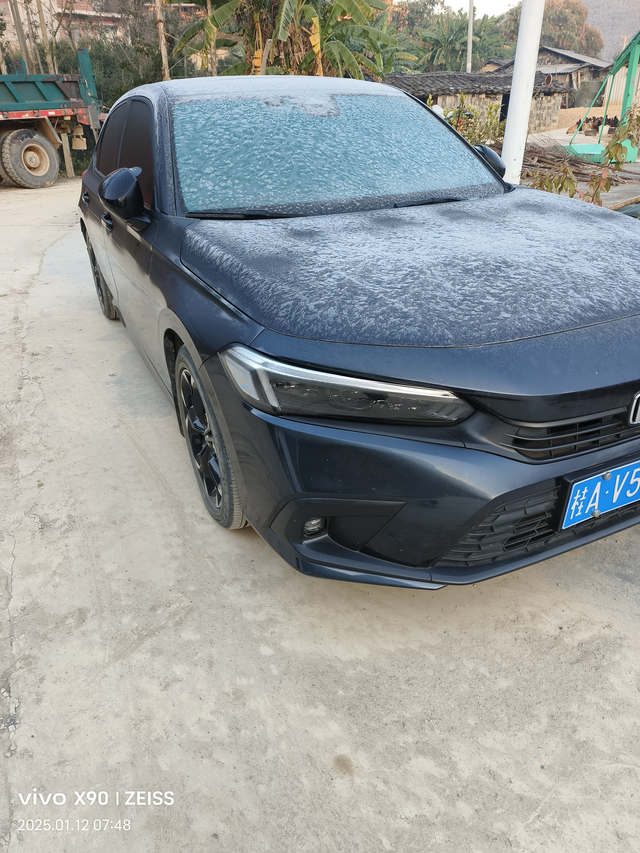 十一代思域三个最不能忍受的缺点为隔音效果欠佳、内饰材质廉价、车漆较薄隔音效果