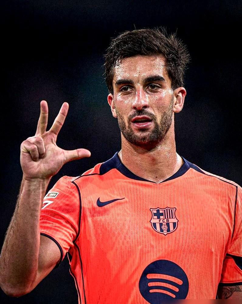 费兰·托雷斯这薪水，真让人摸不着头脑！周薪19万英镑，转会费5500万欧元，巴萨