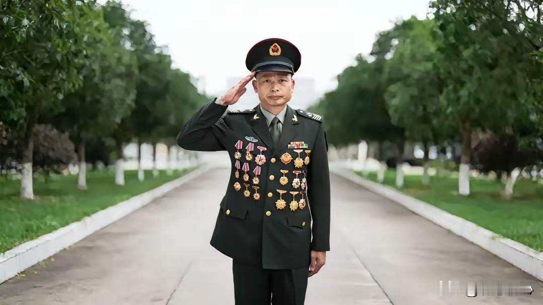 全军唯一服役37年的兵王！3次提干失败，7次拒绝退休“当兵37年，全军就他