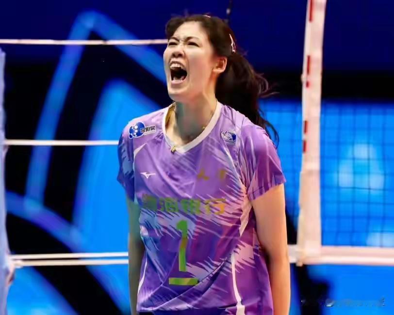 出国打排球的中国女运动员年薪：1，朱婷，意大利克内利亚诺俱乐部，145万欧元。