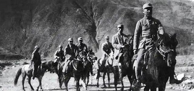 1941年，八路军普遍缺弹，129师骑兵团却是个“土豪团”：300来人，人均11