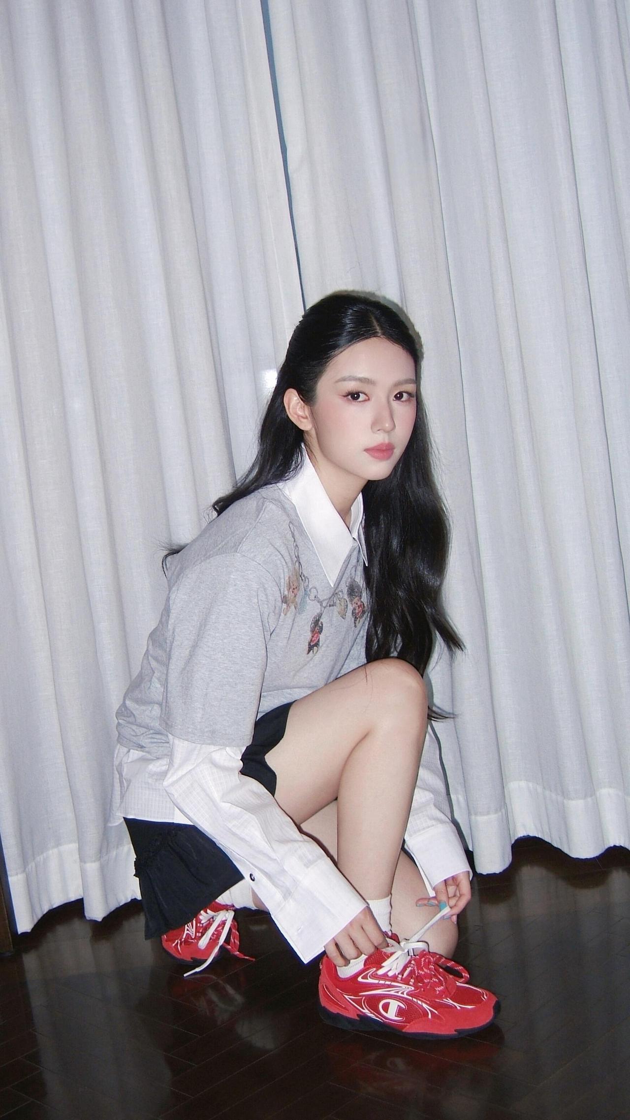 美腻的女孩🐰~周也