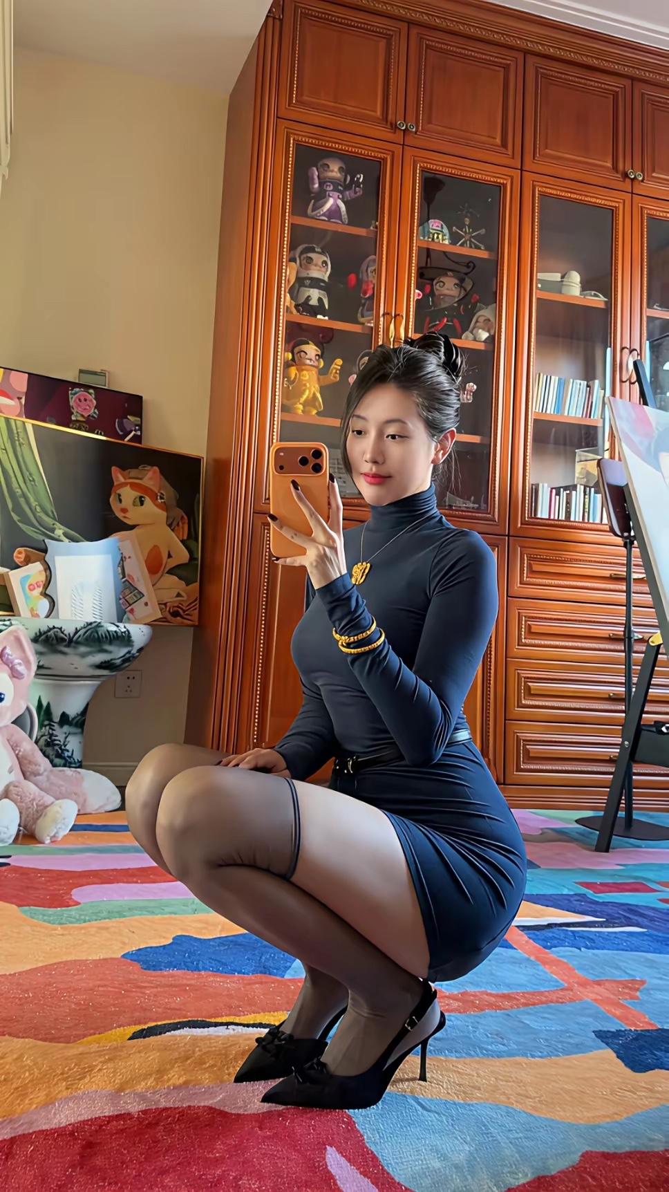 特别喜欢这种丝袜装束（无不良引导）