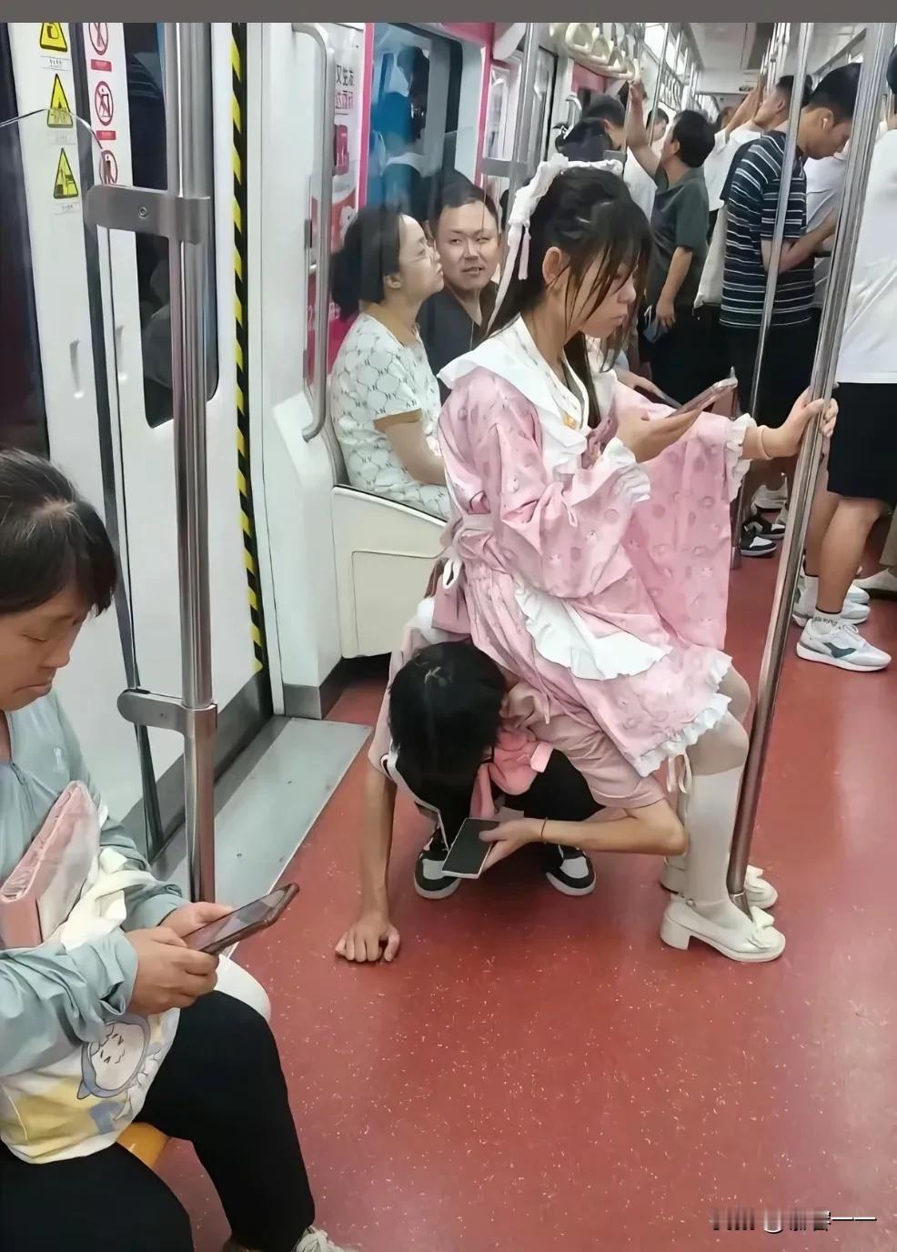 讲真的，这要是我儿子，我宁愿他这辈子打光棍，也不愿他娶个这样的儿媳妇回来。这