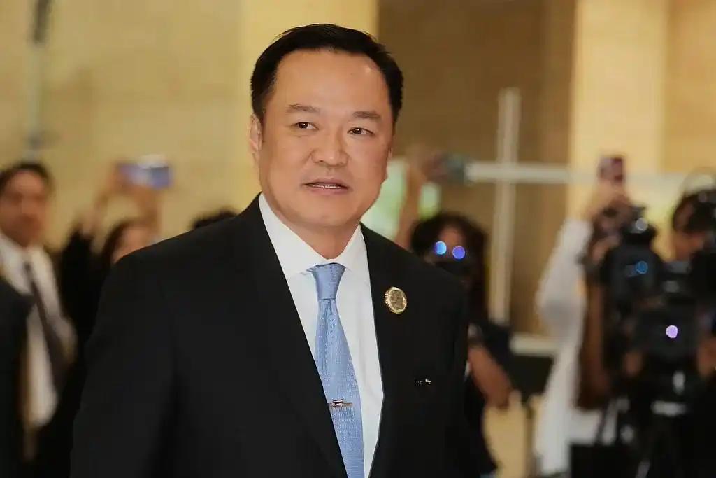 泰国总理上任后将首次访问中国。 麻烦看官老爷们右上角点击一下“关注”，既方便