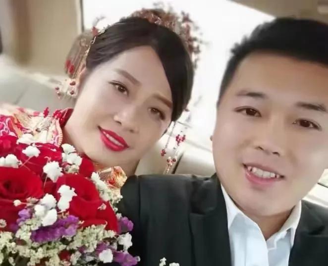 2019年，广西一男子不顾一切迎娶患癌女子。3年后，女子突然跌倒，昏迷不醒，20