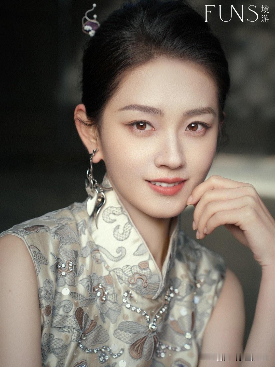 妈呀，郭宇欣这是什么神仙姐姐啊！第一封表现力很不错哦！感觉她真的越看越好看，