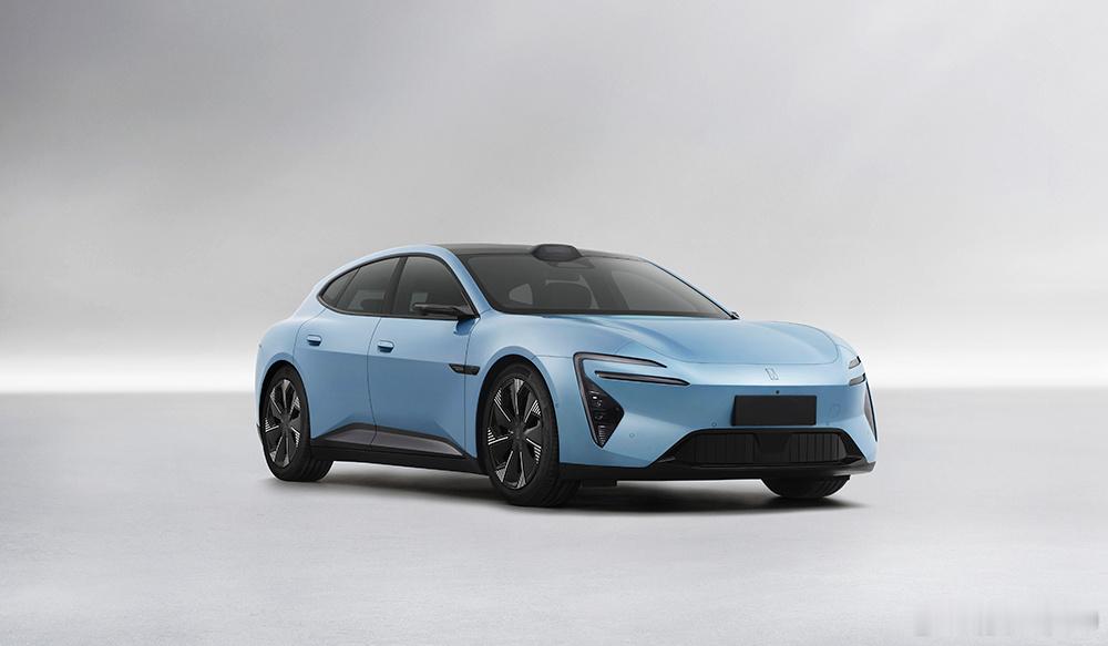 今晚公示比较重要的新车最后一款，阿维塔06T长：4940宽：1960高：14