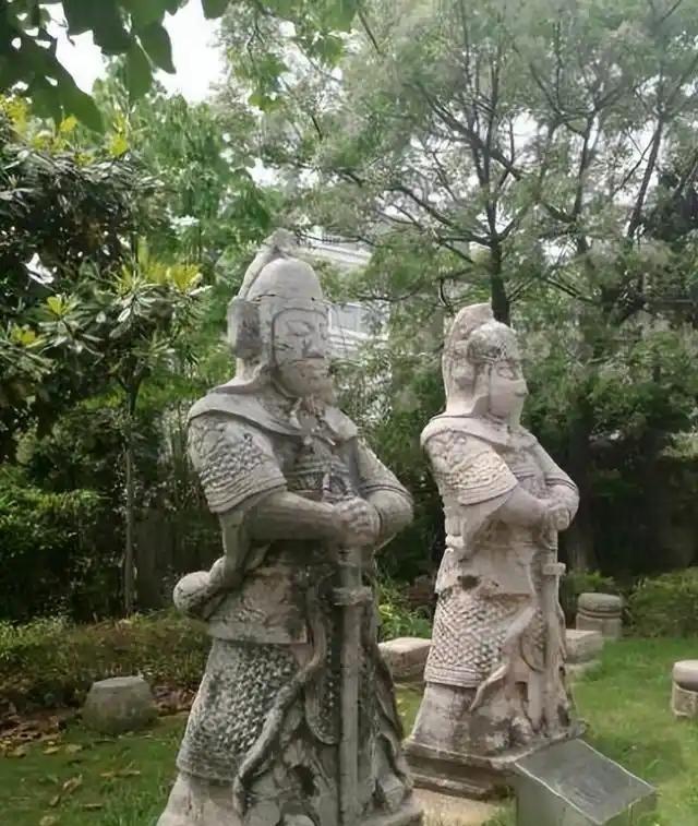 靖难之后，朱棣不是不想插手云南，因为沐家是朱标铁杆，没起兵再靖难就不错了。南京