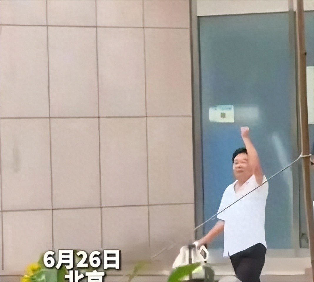 二八错换人生案件许敏索赔220万，杜新枝说是炒作。 感觉许敏并不是真正的要米