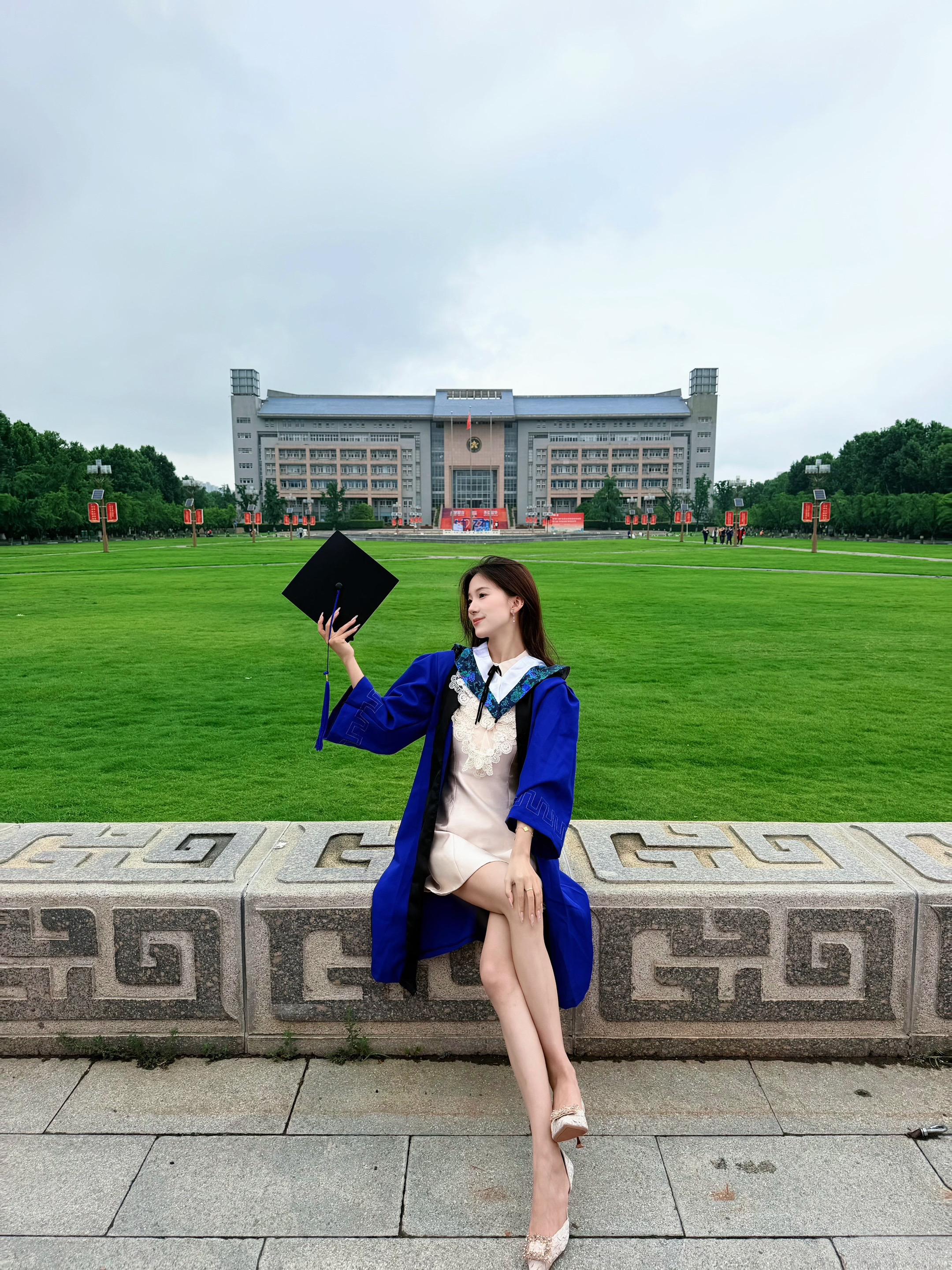 我先抬脚走，能走多远我自己也想看看。