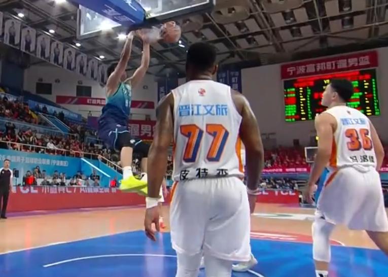 宁波男篮全员得分主场击退福建，福建主帅凯撒末节遭驱逐！北京时间2026年3月25