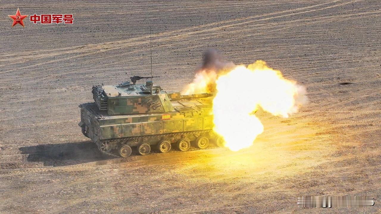 近日，第74集团军某旅展开多兵种协同实弹演练，旨在检验不同作战力量的协同融合能力