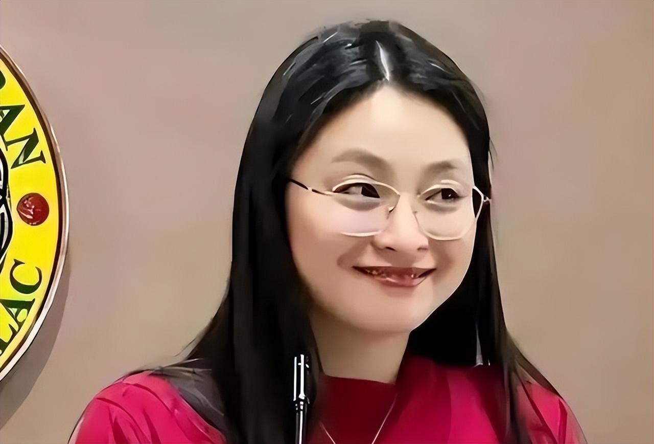 外表是年轻女市长，实则为电诈头目，不少中国人被她迫害致死郭华萍这个案子最
