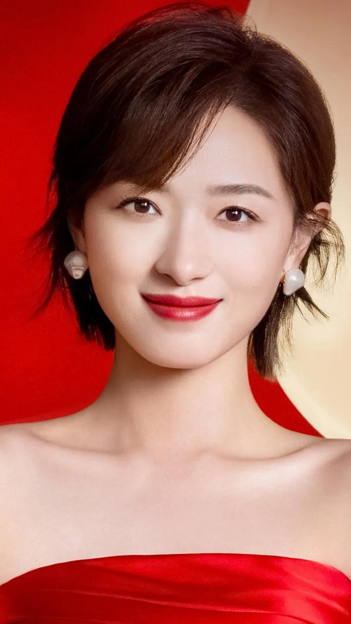 刚拿影后就演短剧，万茜“自毁前途”？万茜6月21日金爵奖封后，激动落泪告白电