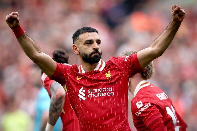 【再等半年？】《邮报》：利物浦体育总监休斯将与萨拉赫经纪人阿巴斯进行面对面的谈话