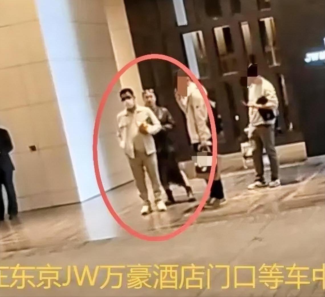 最近药店圈这个大瓜，真是炸穿了多少女人的婚姻安全感。身家50亿，一万多家药店