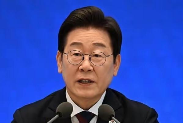 韩国总统李在明强硬表态！美国商务部长卢特尼克表示韩国要和美国签协议韩国必