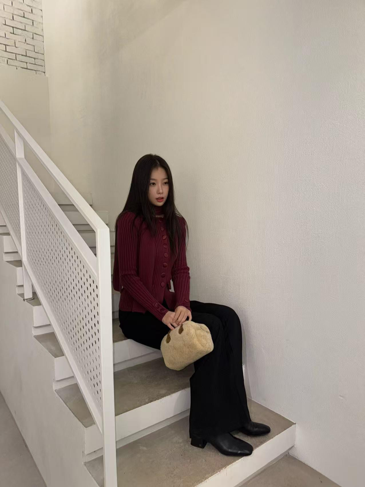 虞书欣新歌梦时抖上的小卡都好漂亮真的是瘦成小鱼干了​​​