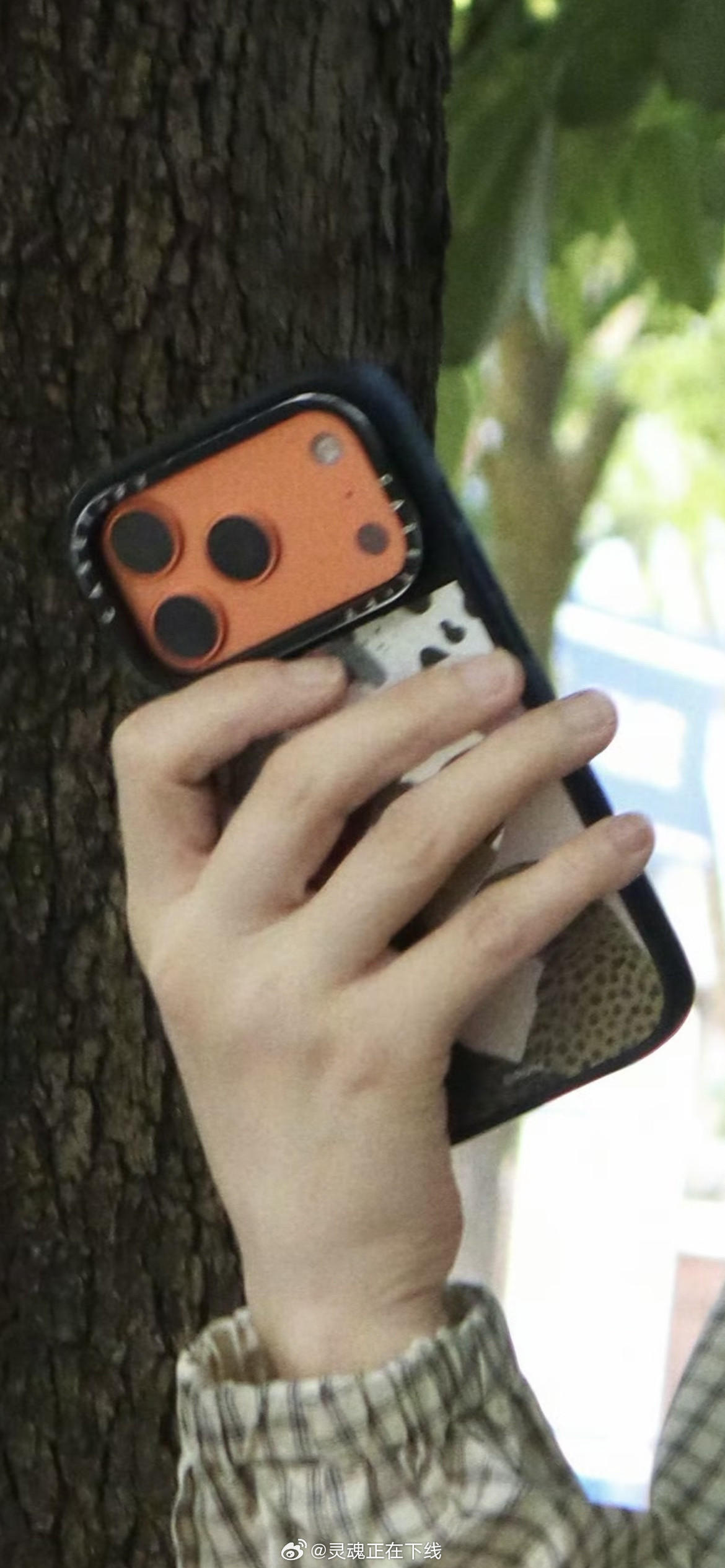 富人新标识：iPhone戴casetify手机壳！