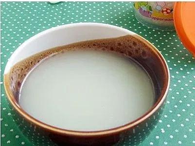 大米汤用得好，生病不伤正感冒吃中药，胃里面一定要吃点东西，喝点米汤，填填胃，