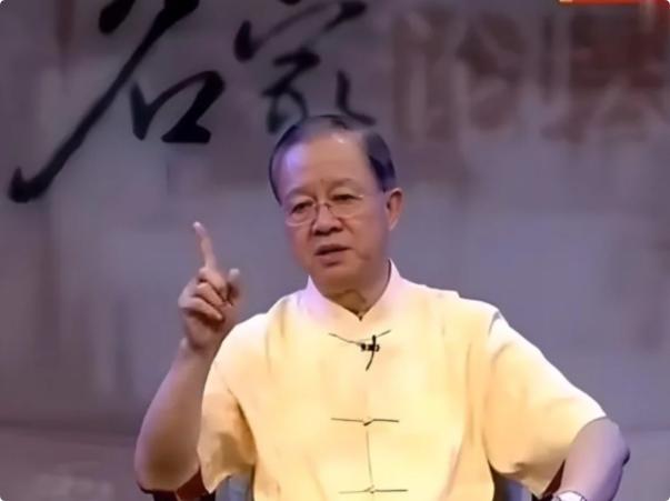 曾仕强说："孩子降生在你家，并不是你们夫妻一高兴就把他生出来了，而是他选择了你们