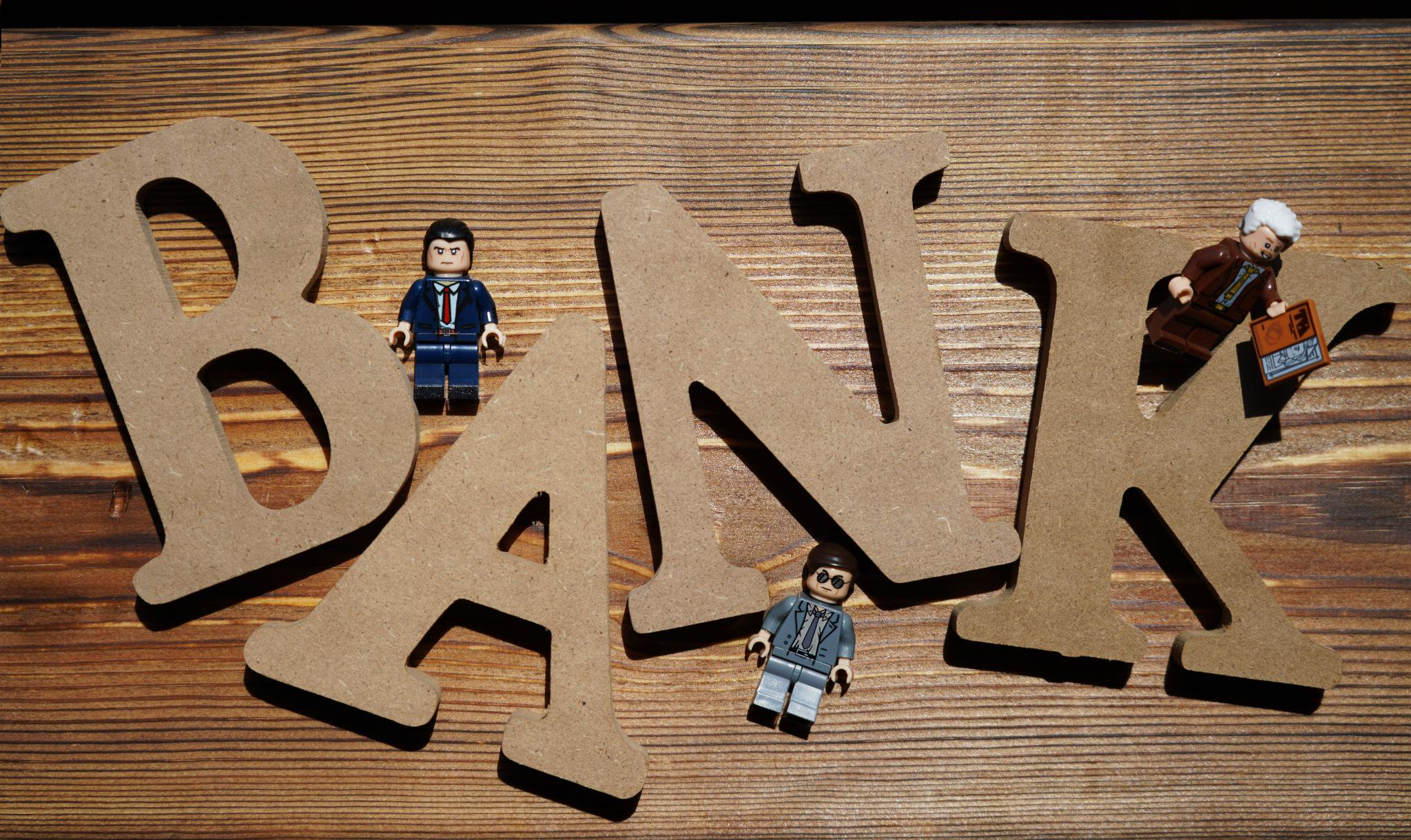 进击的头部农商行: 五家资产破万亿, 重庆农商行、广州农商行主要指标超同城城商行