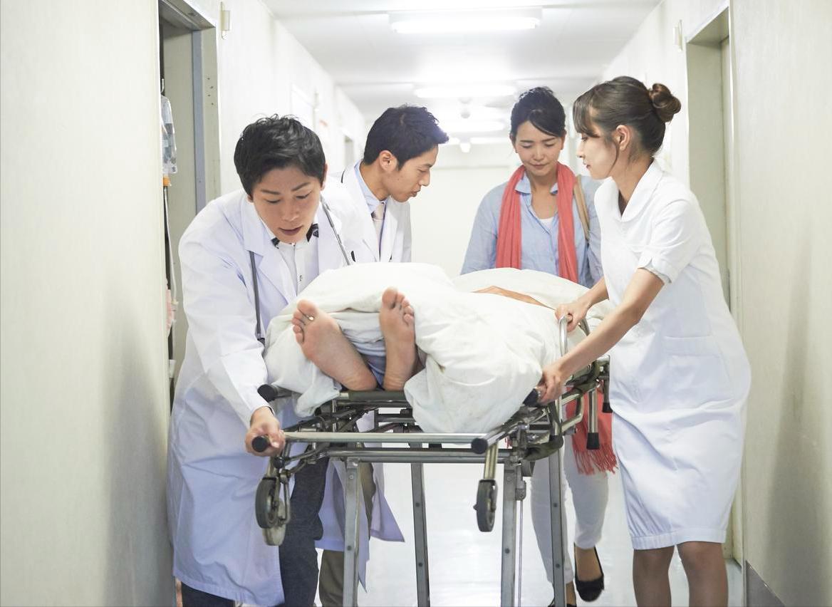 47岁男子肠癌离世，医生无奈：把5物当早餐吃，肠道再好也撑不住你每天追捧的“健