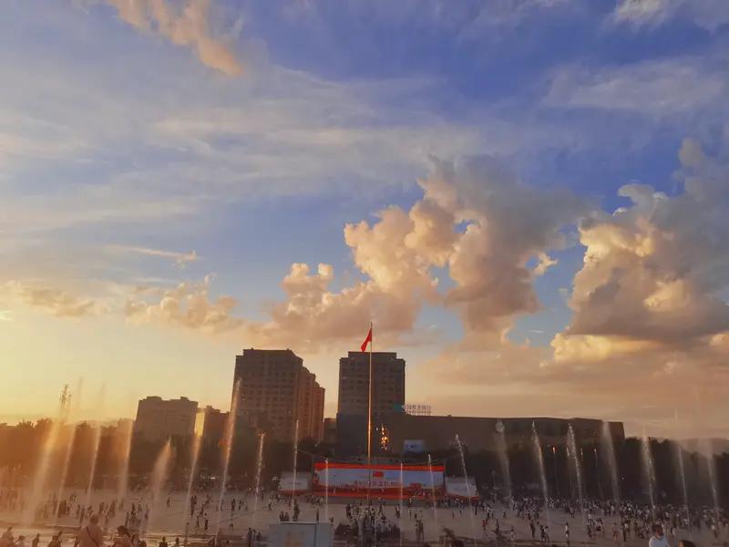 某前检察官讲述过自己的一段经历：以前在检察院的时候，接到过一个案子。那个人来到办