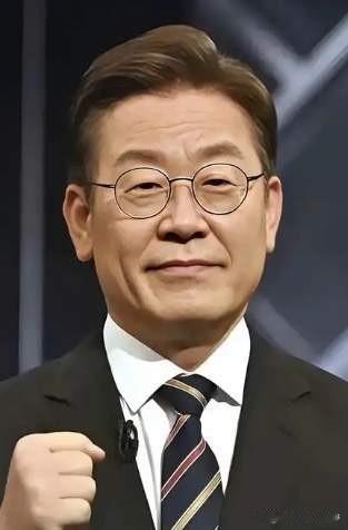 一位韩国华人曾经表示，韩国人的工资是中国人的八倍，中国人有什么资格嘲笑韩国。