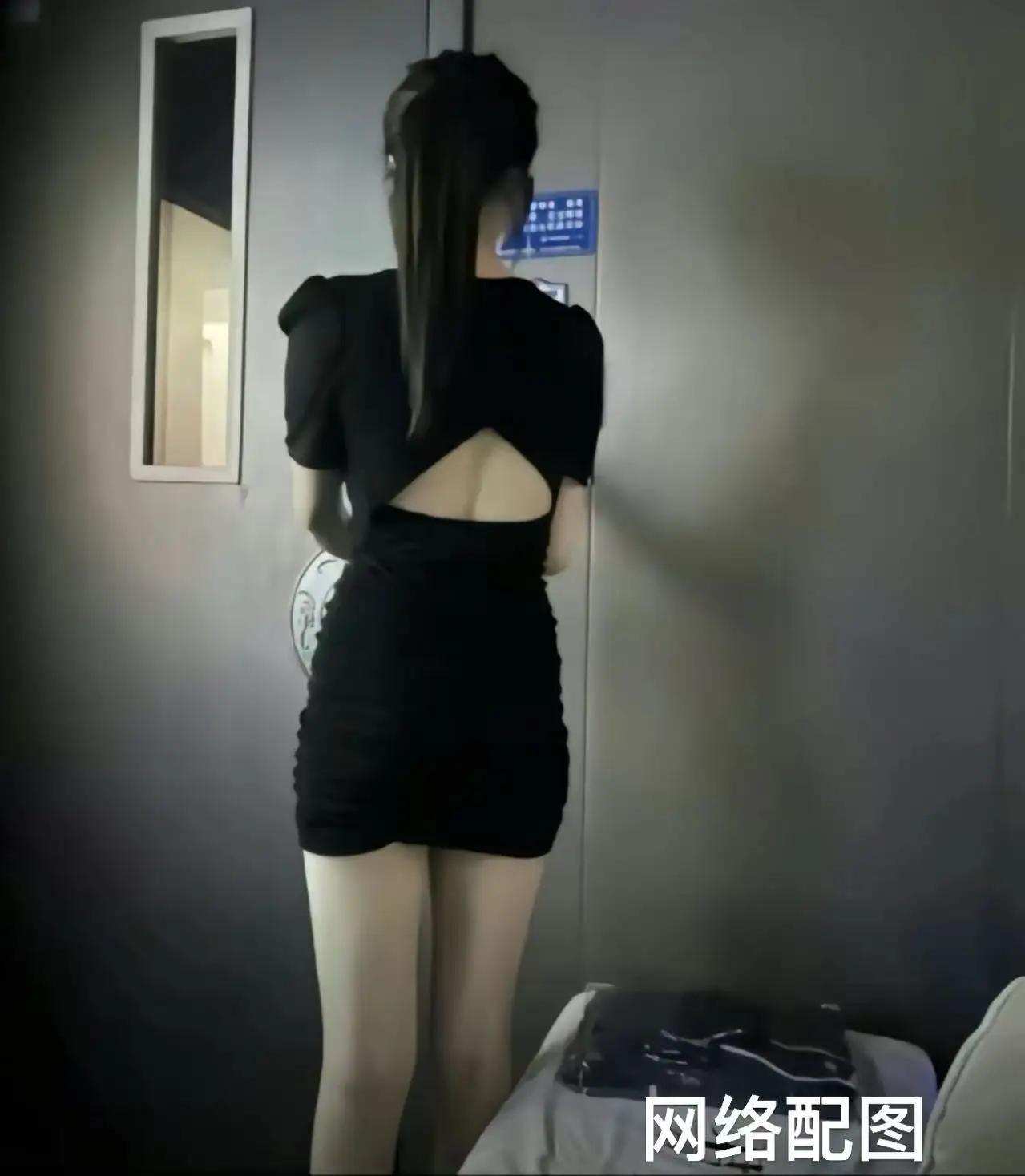 湖北，男子去足浴按摩，看着女技师雪白的大腿，忍不住摸了一把，女技师又羞又怒，但想