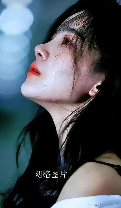 这是一场，不该发生的悲剧啊！有一对夫妻吵架了！妻子被气的浑身发抖，于是就失望的对