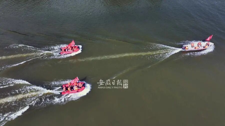 #大暴雨来了我们怎么办#【安徽时评|大暴雨来了，我们怎么办】今年入汛以来，全