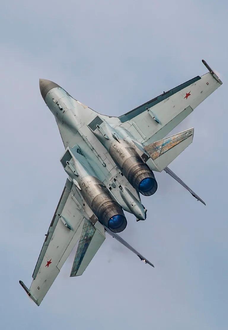 2026年4月底，越南军方正在为下一代主力战机的选择头疼。越南空军摆在面前的