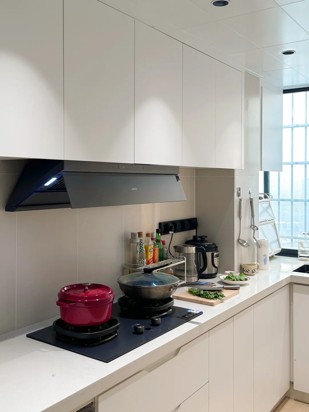 1.4m窄长型纯白色小厨房|这些坑我替你们踩