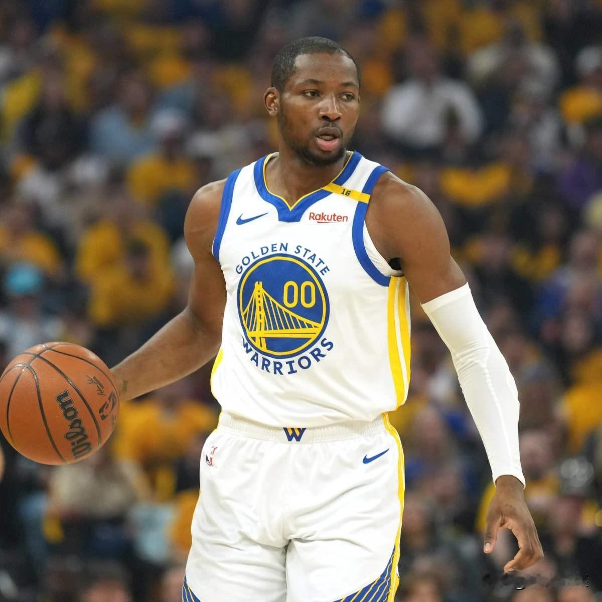 库明加放下了！勇士123-91大胜公牛，库明加在赛后接受了采访，他表示：我这边