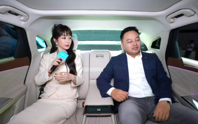 17.19-22.69万，风云A9L四座和光辉升级蛮大风云A9L光辉&猎鹰70