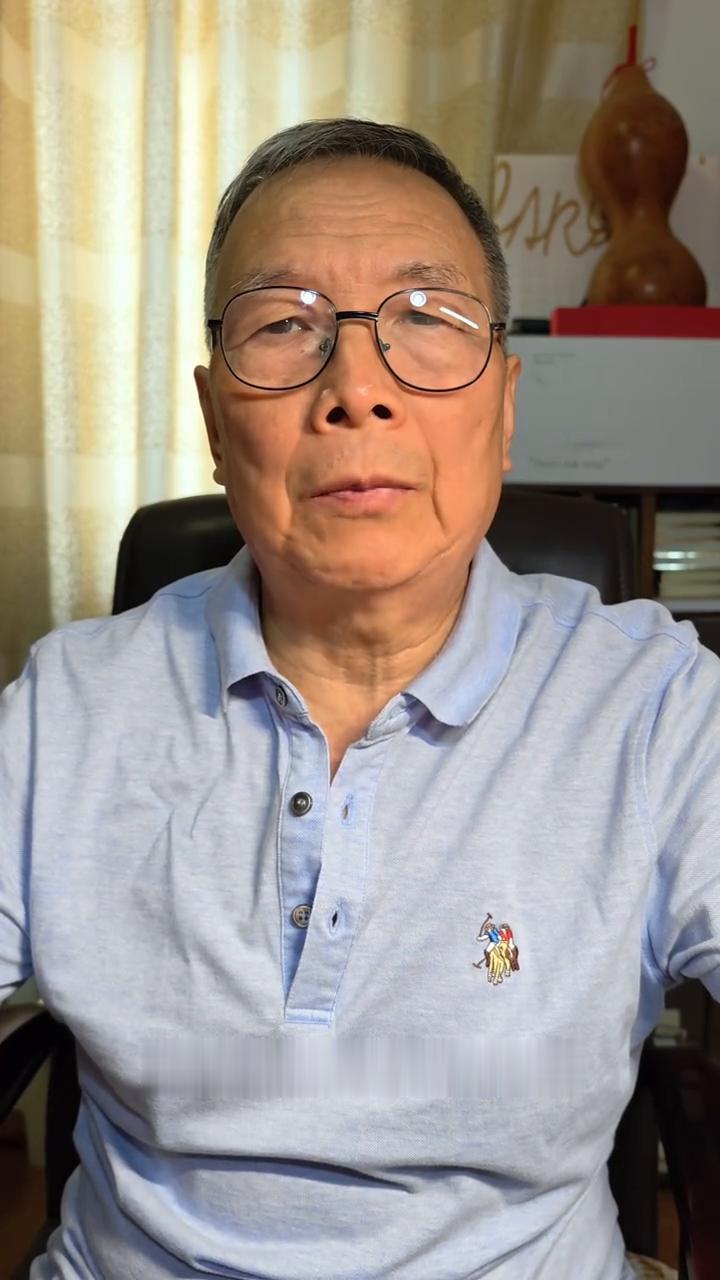 女排全锦赛二十日快报。各位网友大家好，现在继续说女排全锦赛的最新进展情况。二零