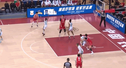 本场比赛中国女篮依然没有改掉老毛病！配合比较生疏，三分投篮惨不忍睹！两场比赛只命