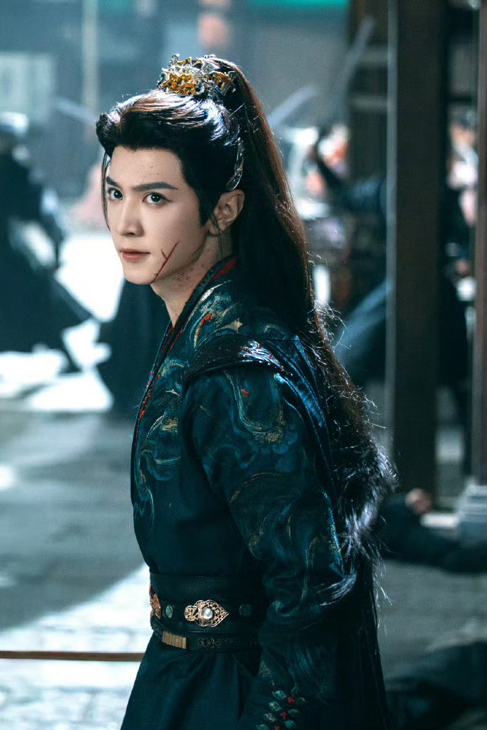 🍉🍉《第三十年明月夜》接触：宋祖儿➕陈哲远。导演：李慧珠（宫锁心玉）清冷还