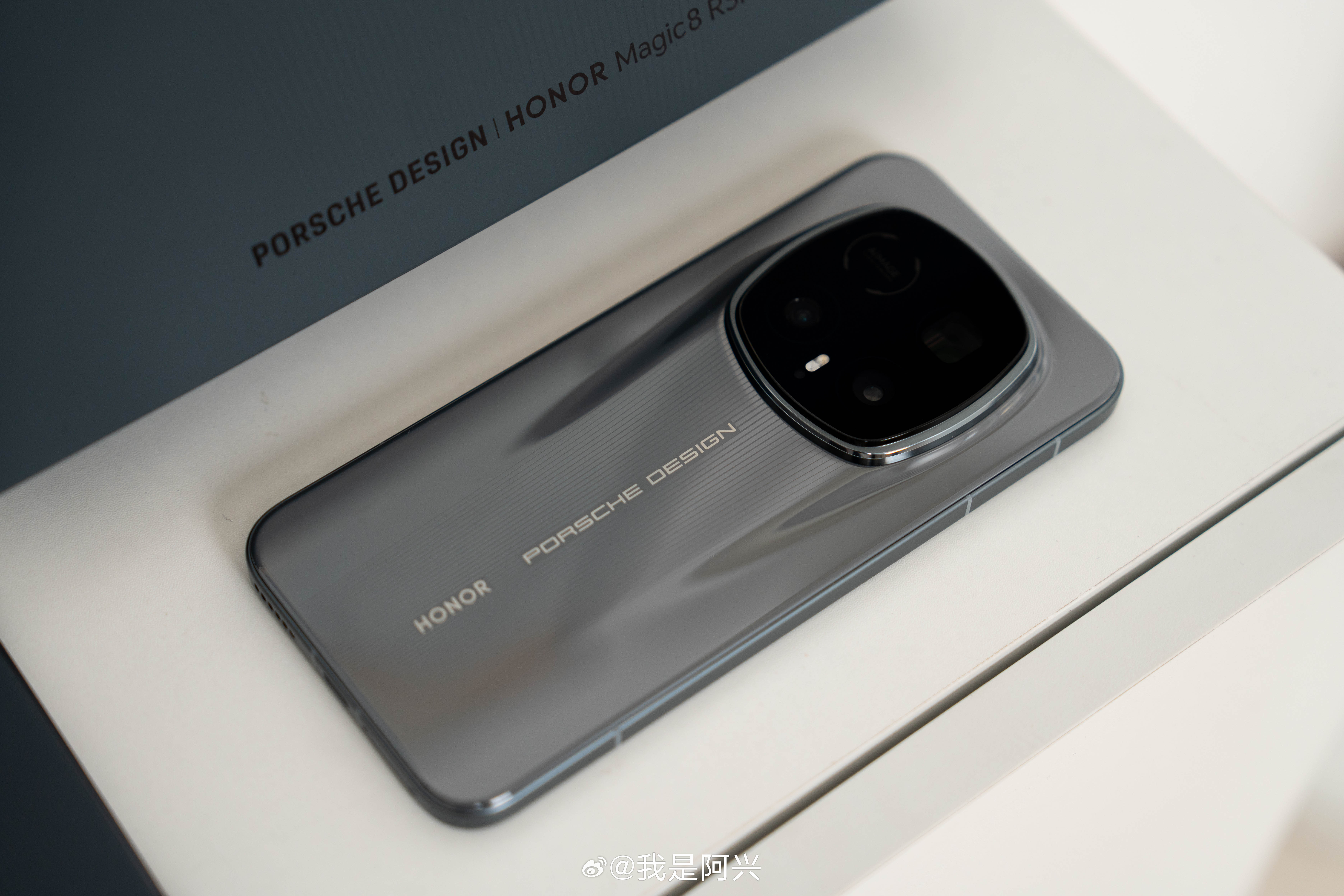 我发现荣耀Magic8RSR确实是一台好机器，以前的微博博主们清一色iPhon