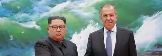 终于明白我国为啥一直没援助俄罗斯，看朝鲜如今处境就明白了，当时俄乌打的火热时，朝