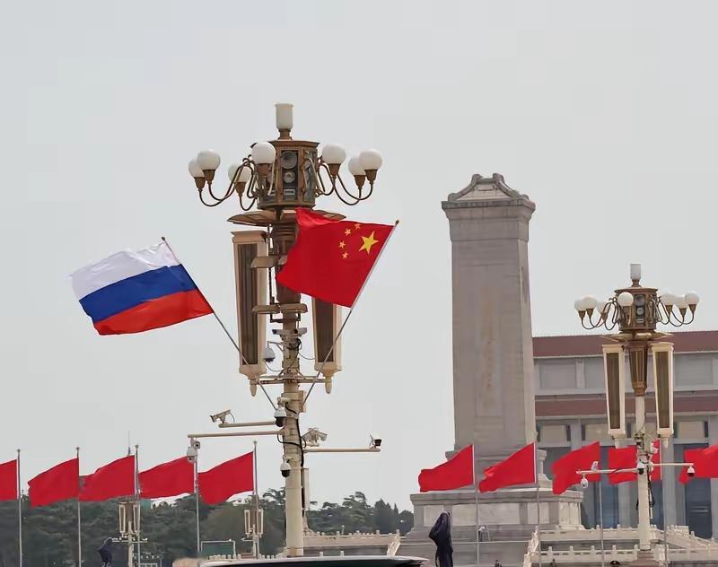 日本反对中俄声明，否认扩军威胁，倒打一耙。5月20日，中俄发布联合声明，其中